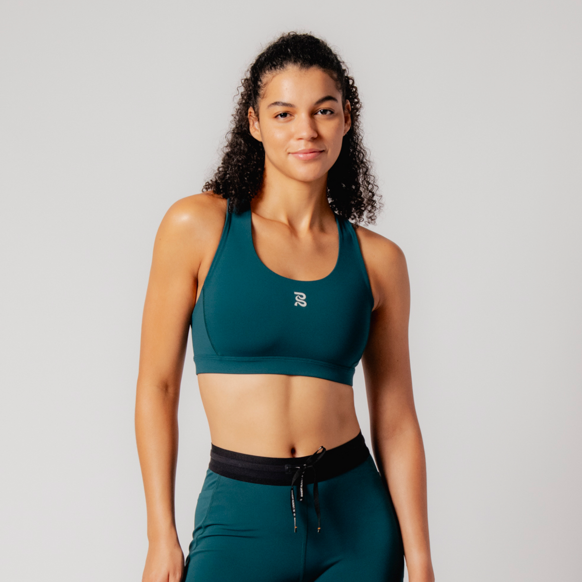 Stamina™ Scoop Neck Run Bra - Pine