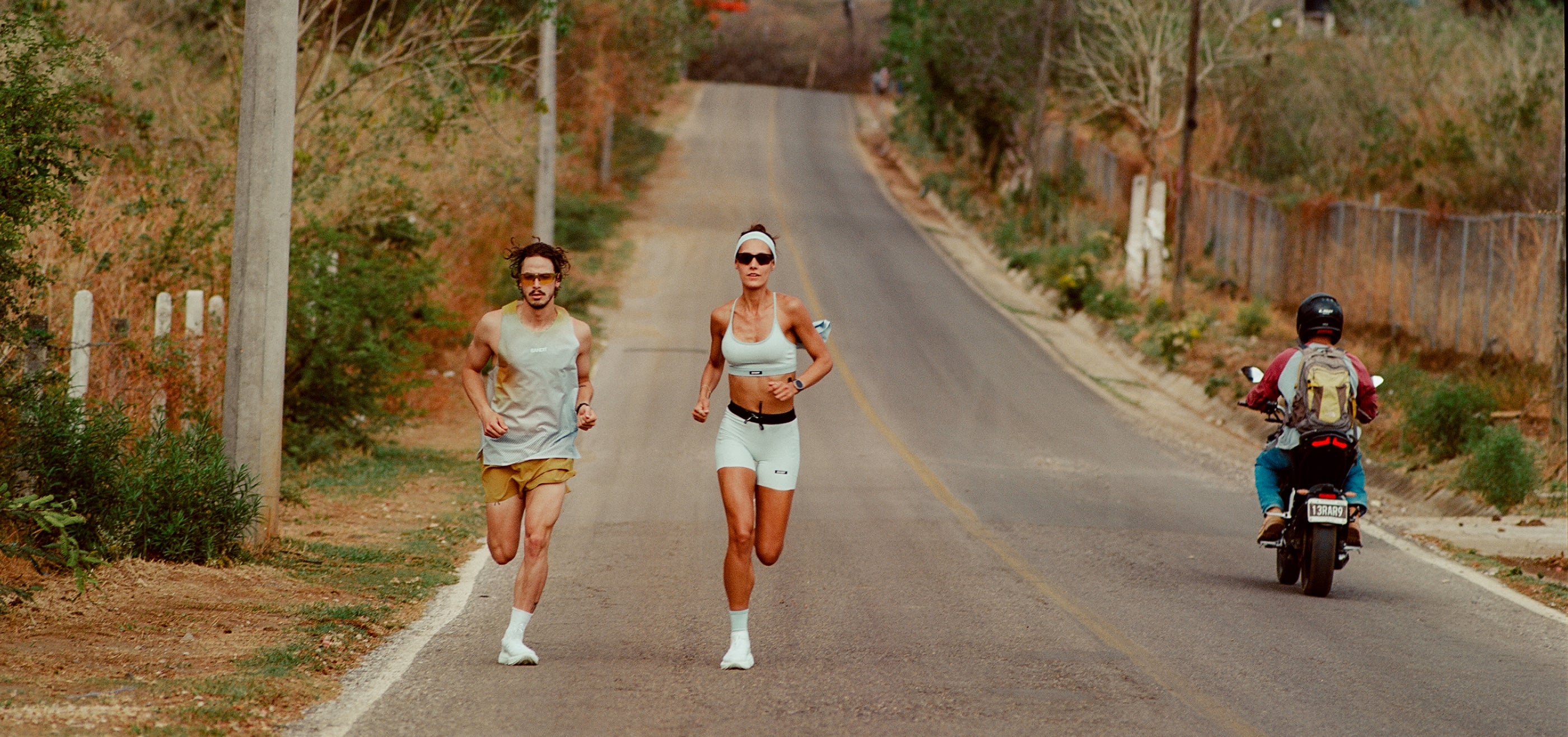 STRAVA FIRST LIGHT