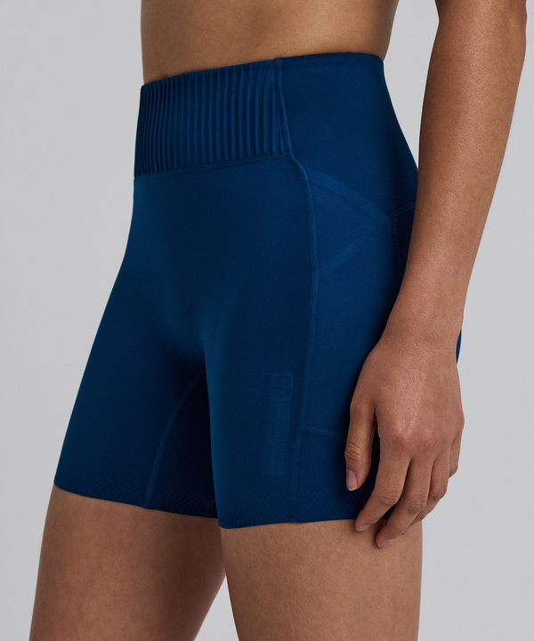 Women's Stamina-V™ High Waist 5" Compression Short - Ink Blue