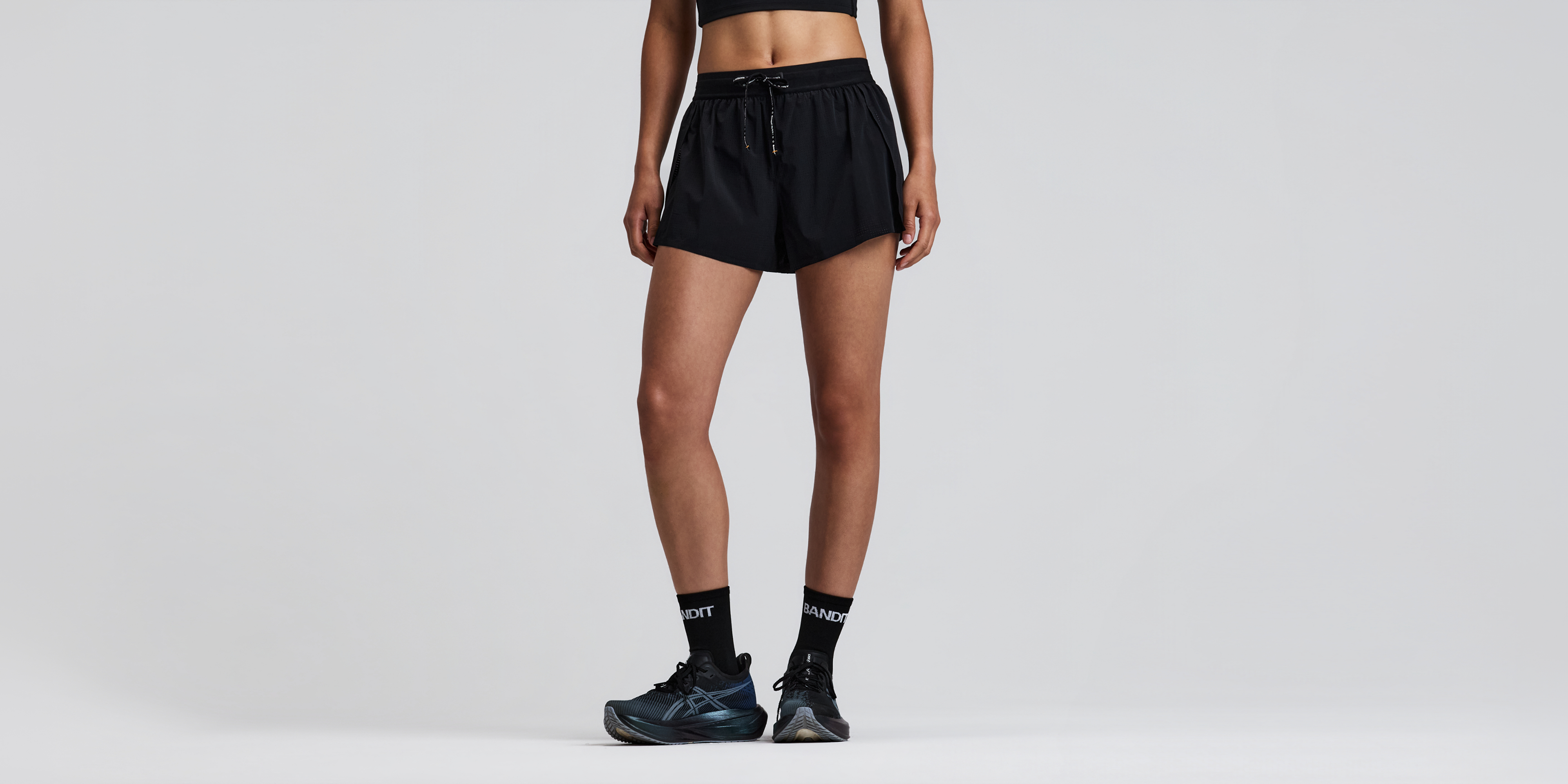 Women's Vento™ 3" Split Short - Black