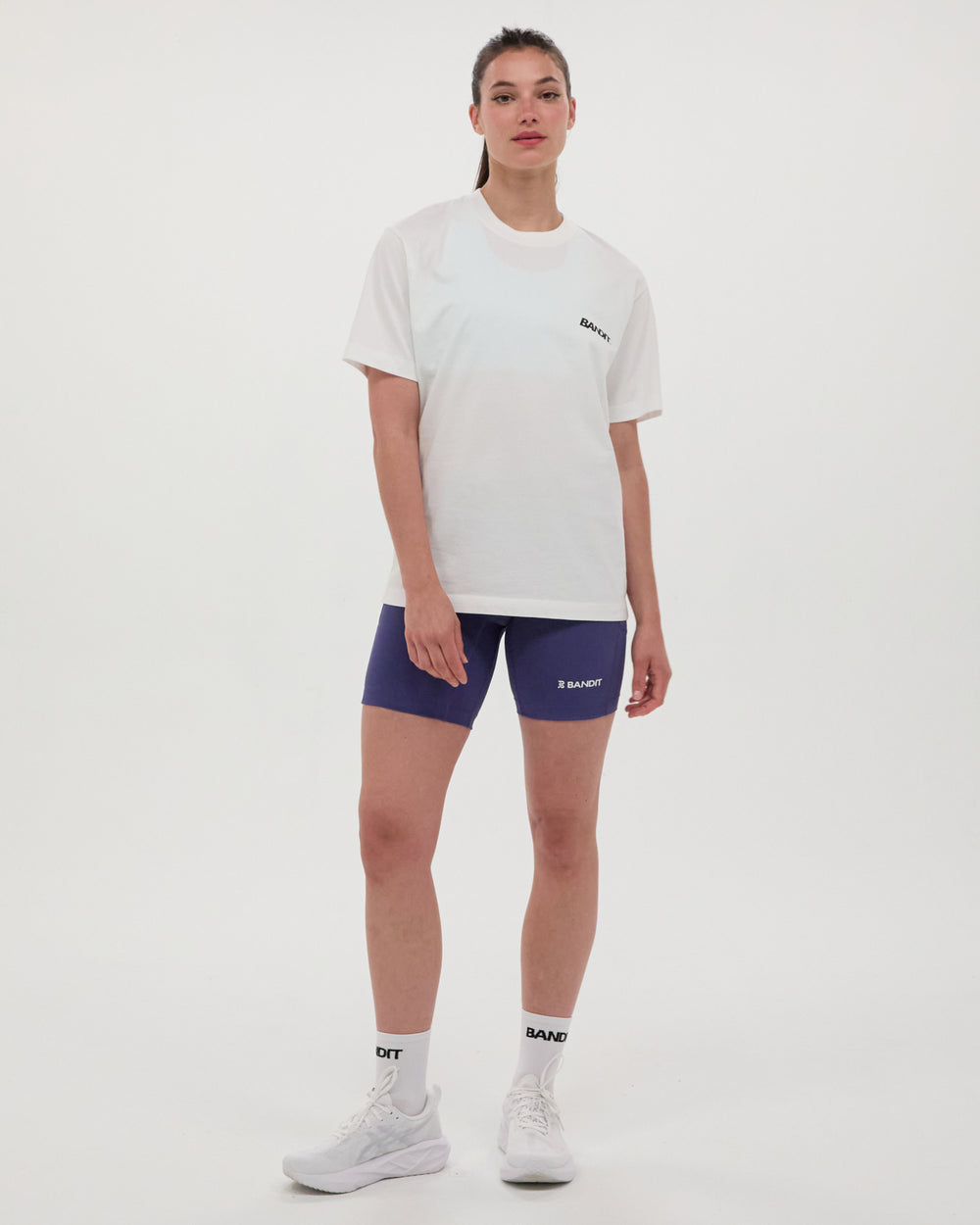 Rib crew neckline