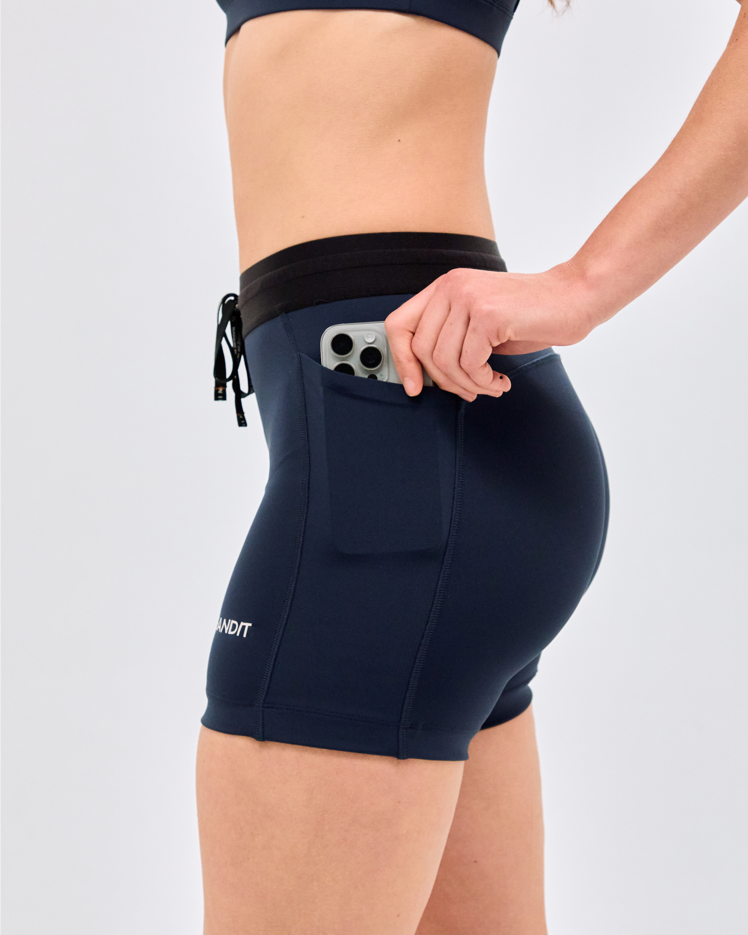 【YOURNUS】Beten Bermuda Training Pants YOURNUS】Beten Bermuda Training Pants YOURNUS】Beten Bermuda