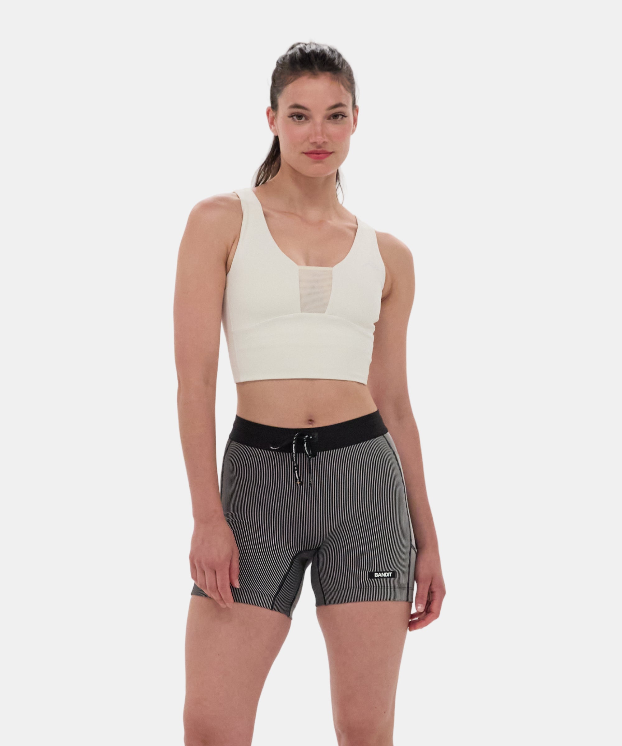 Stamina™ Vela Race Crop - Chalk