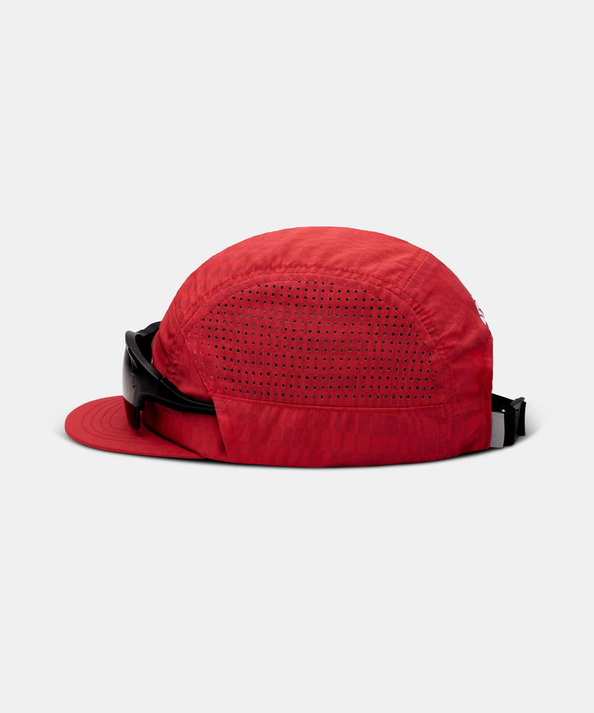 Nylon Run Hat with Sunglasses Holder - Oxide Red / Signal Red