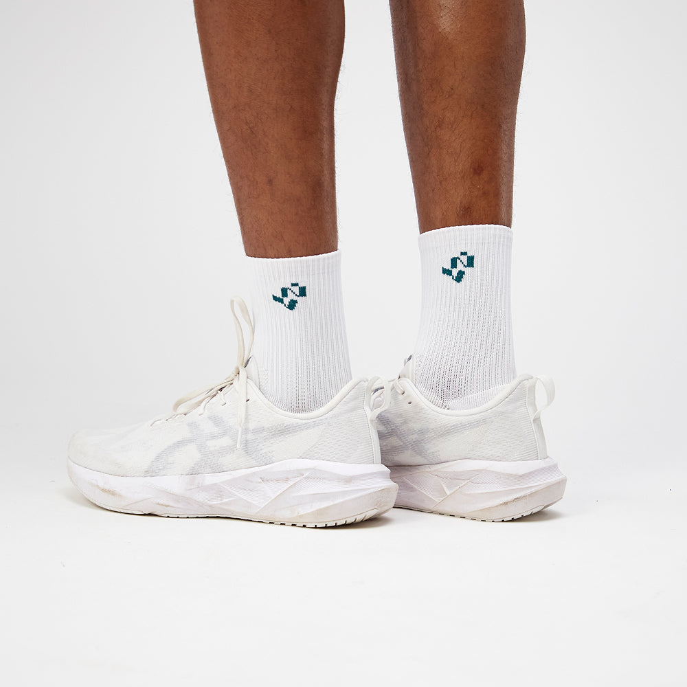 Cushion Run Quarter Socks - White with Pine - 2 Pack