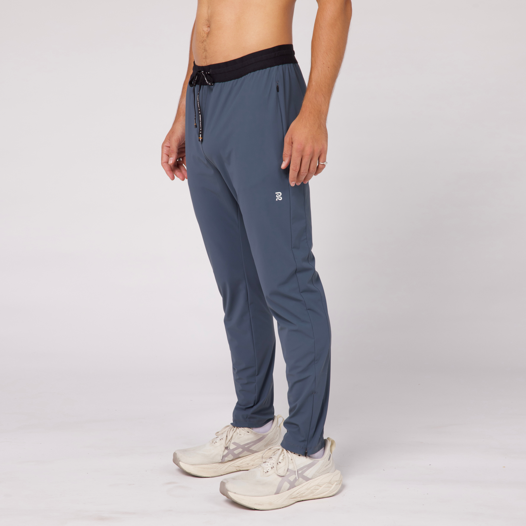 新品CHIEMSEE(キムジー)メンズスウェットパンツ BOLMEN 19-3911