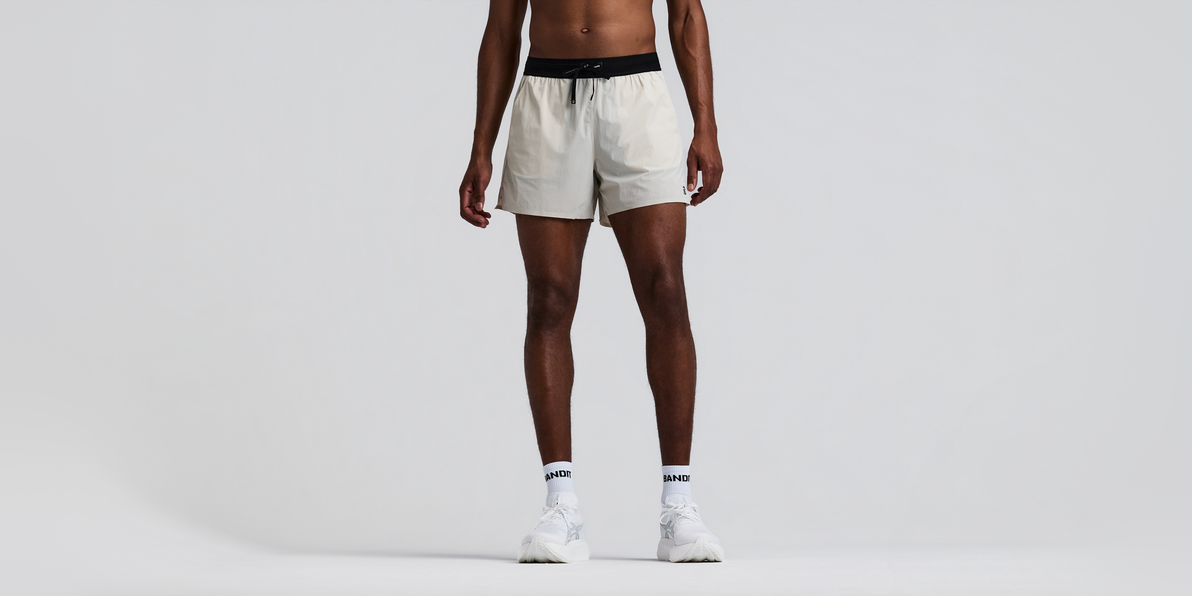 Men's Vento™ 5" Run Short - Champagne