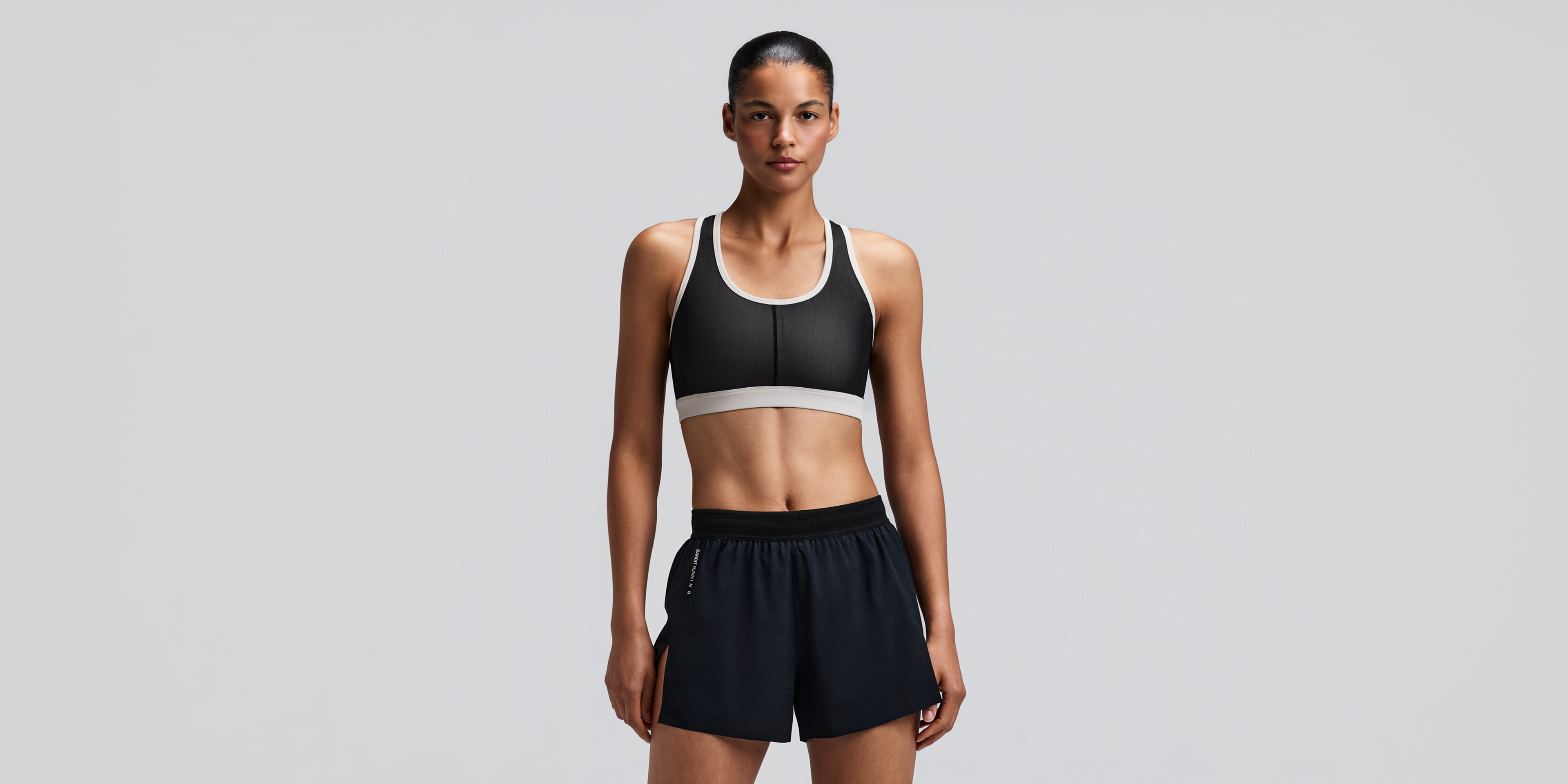 Women's Vanisher™ Reverso™ Scoop Neck Run Bra - Black / Plaster