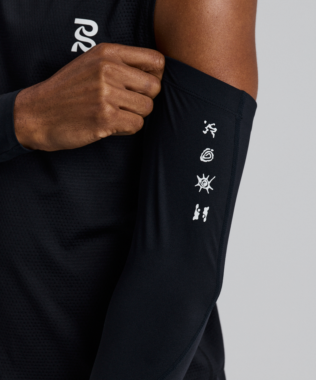 Adapto™ Compression Sleeves - Black