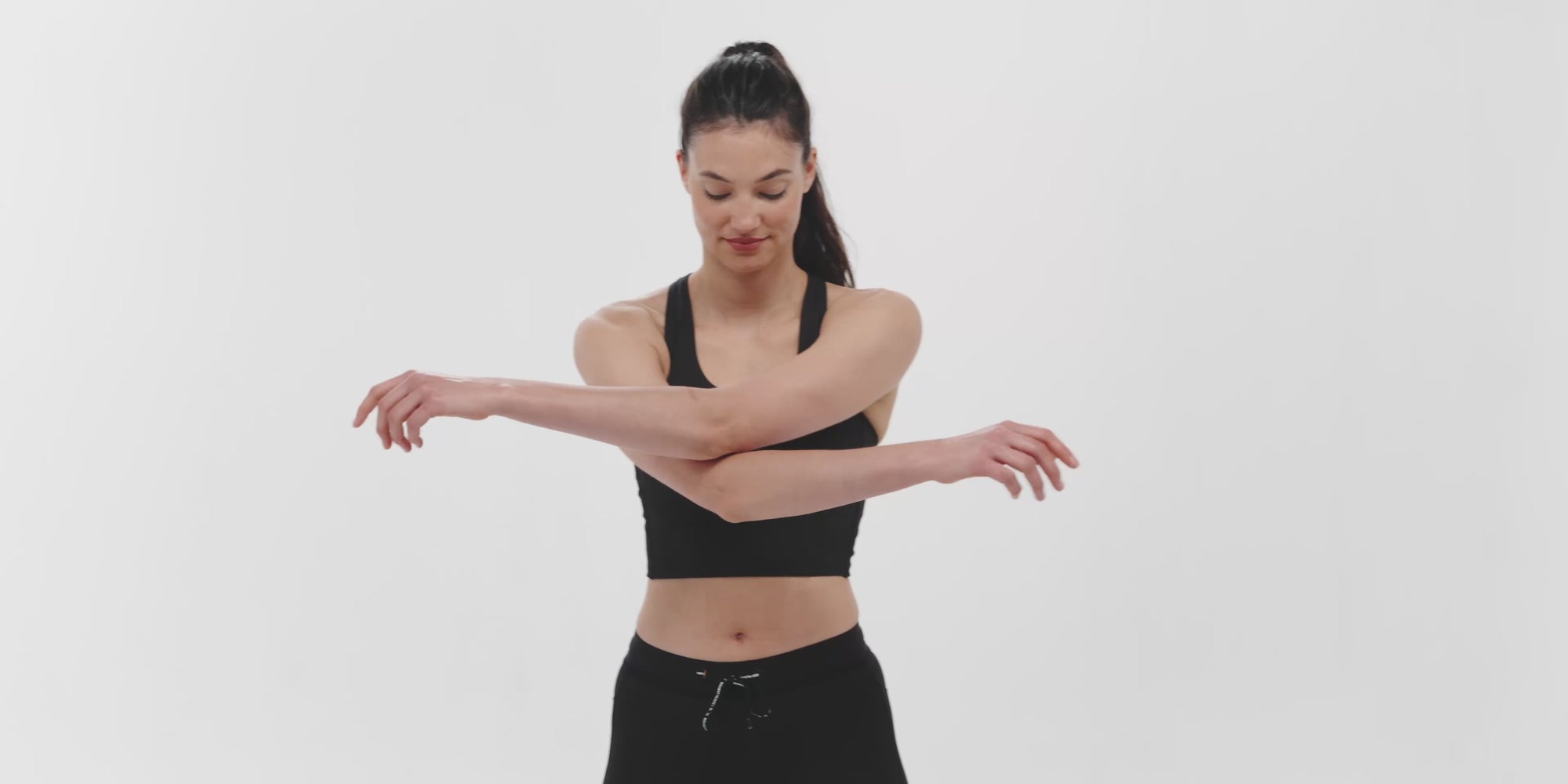 Stamina™ Scoop Neck Race Crop - Black