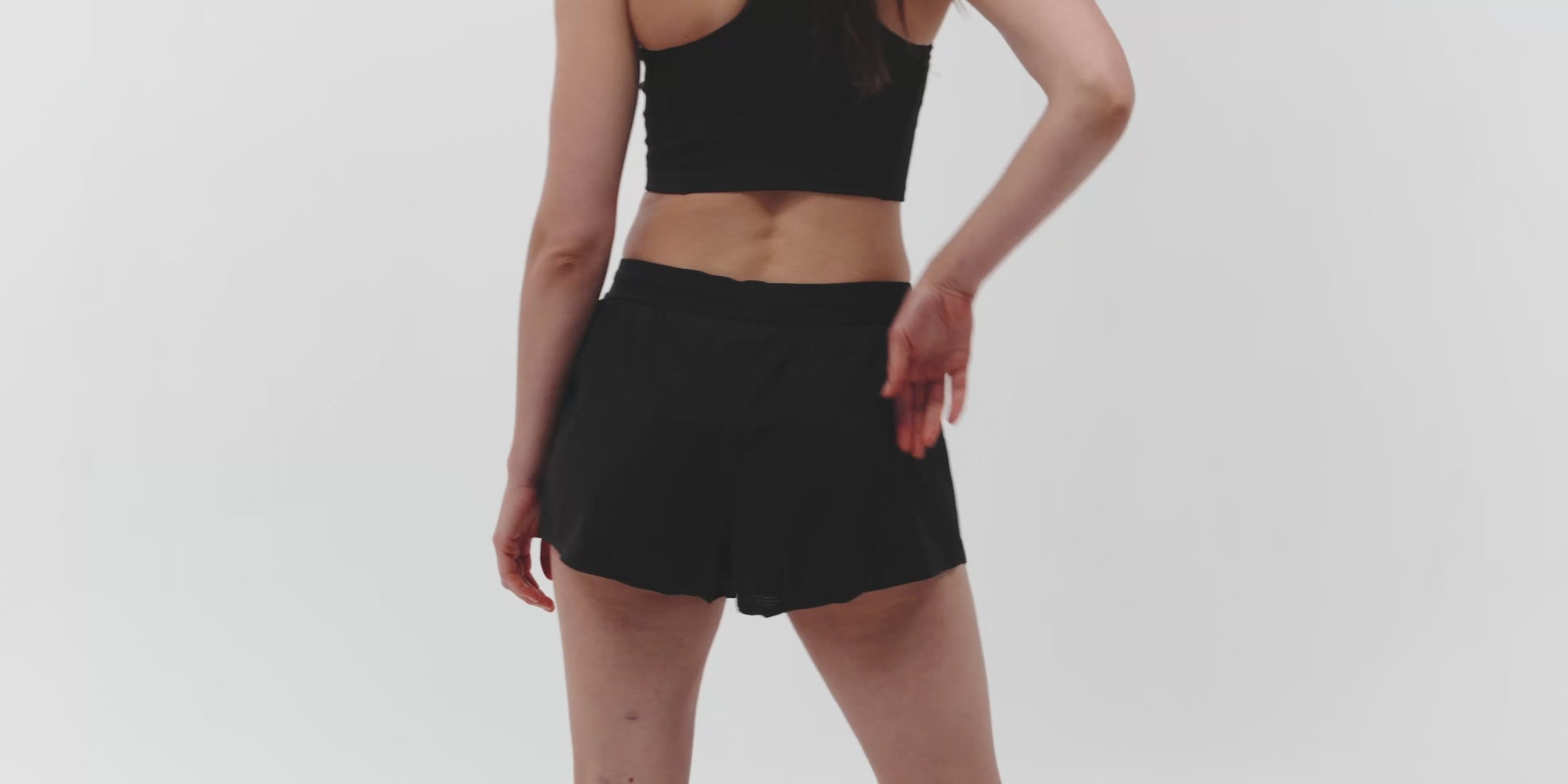 Women's Vento™ 3" Split Short - Black