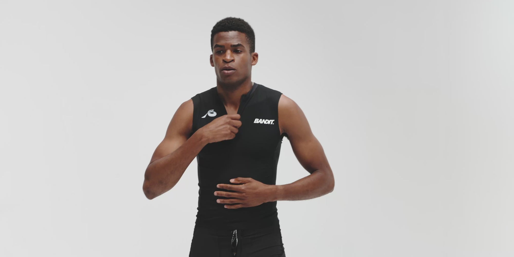 Ares™ Distance Sleeveless Quarter Zip - Black