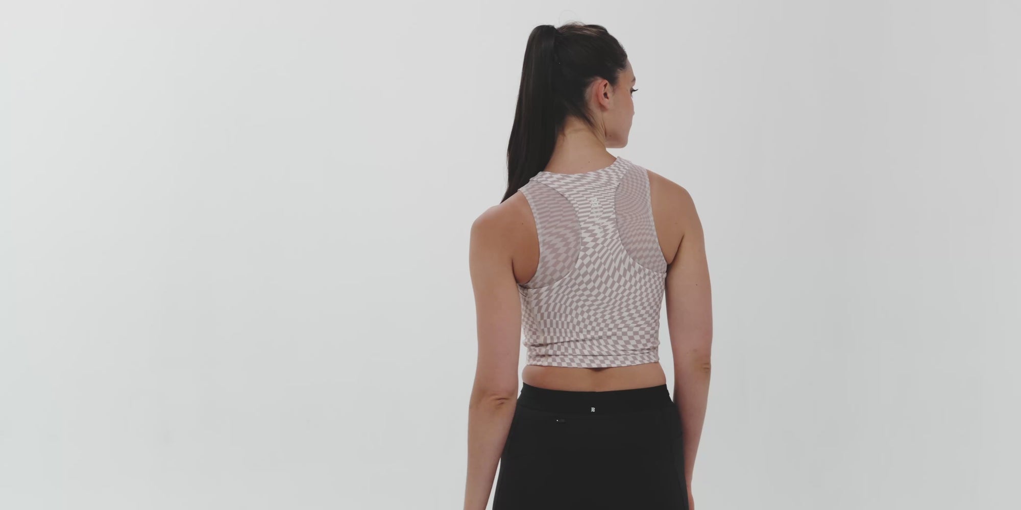 Stamina™ Lyra Race Crop - Chalk with Cocoa