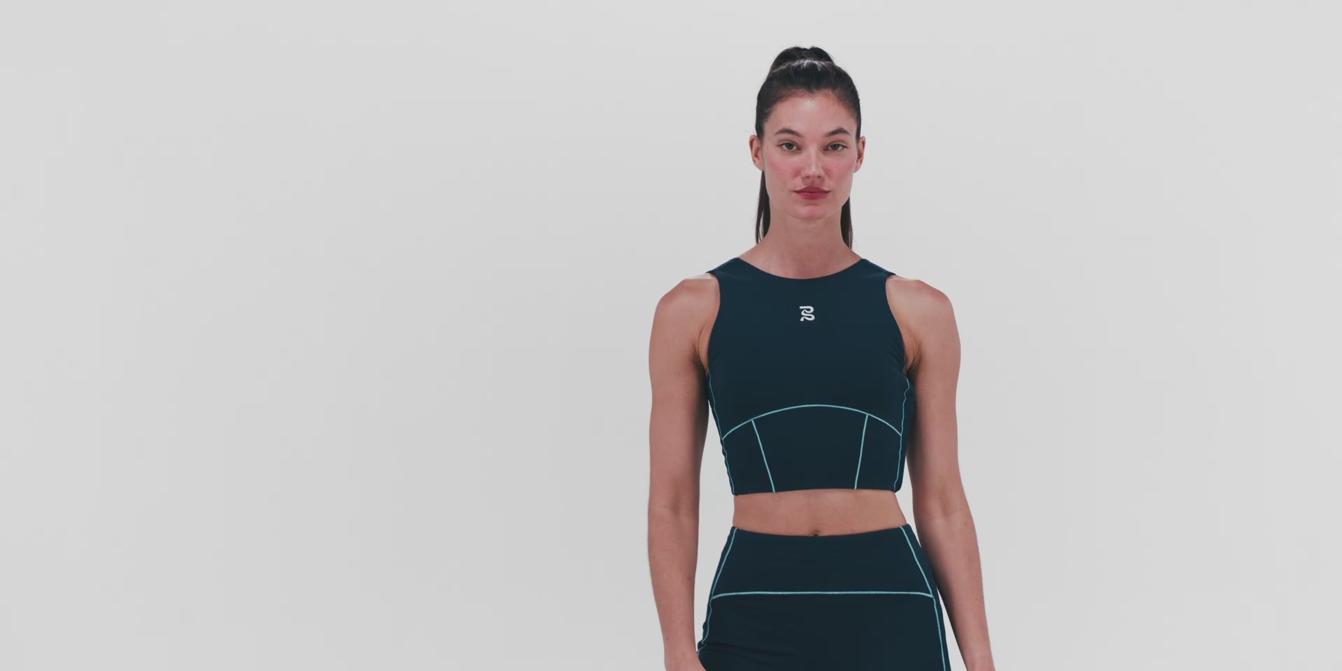 Stamina™ Pop Stitch Volta™ Crop - NY Navy / Vintage Blue