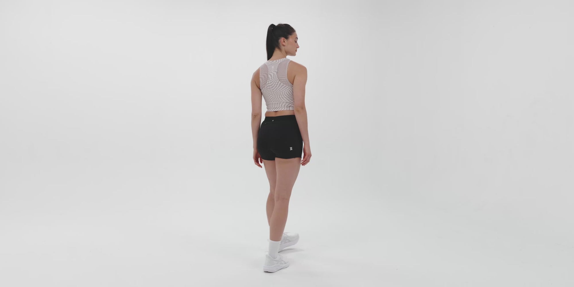 Stamina™ Lyra Race Crop - Chalk with Cocoa