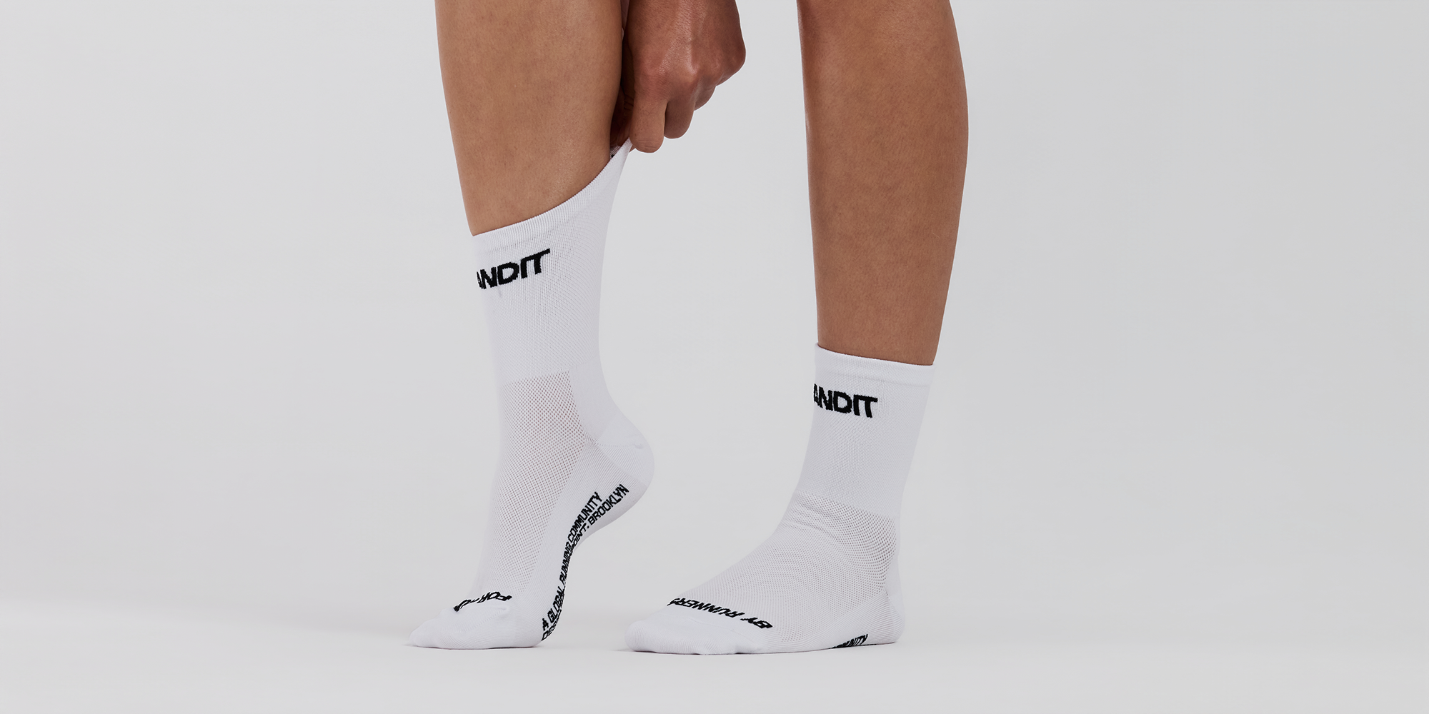 Lite Run™ Spring Motif Quarter Socks - White / Black