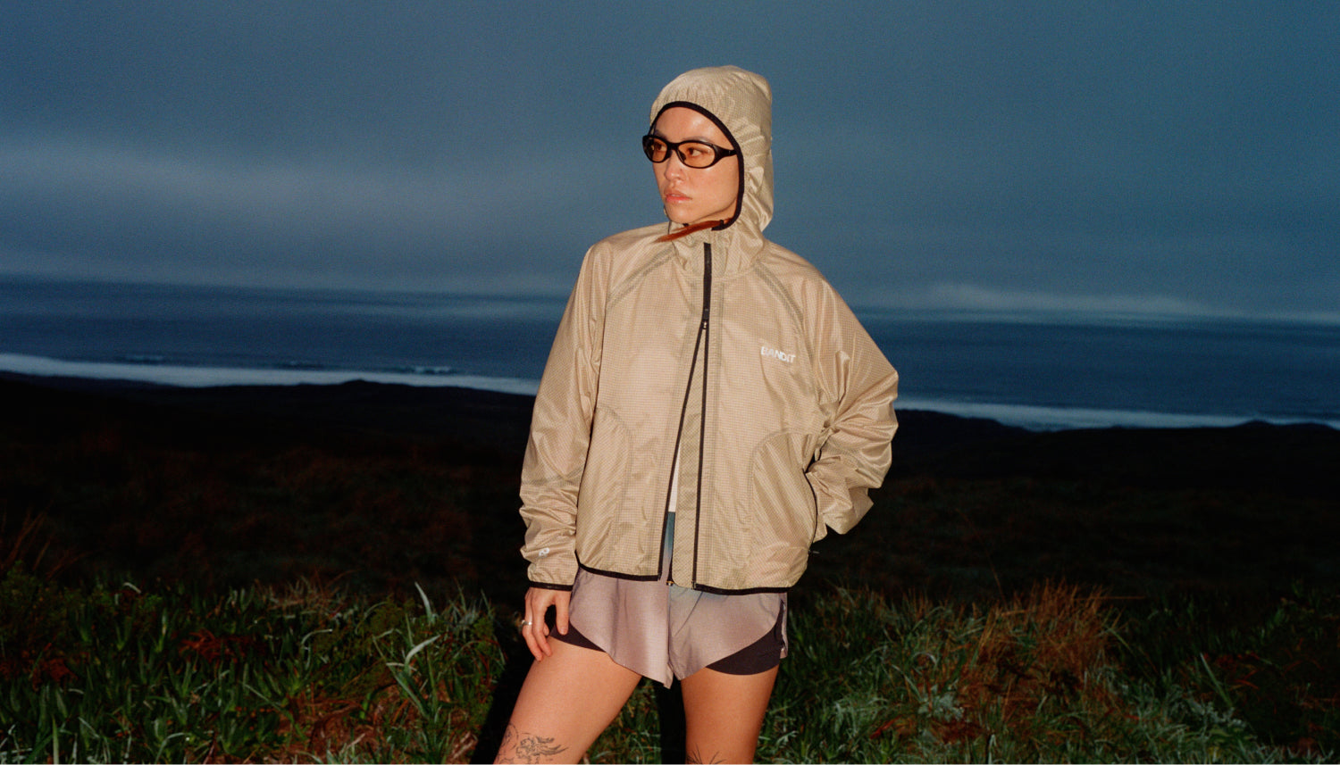 BANDIT_WINDBREAKER JACKET_バンディット_シェル Women's VeloRip™ Ultralight Windproof Jacket - Oatmeal